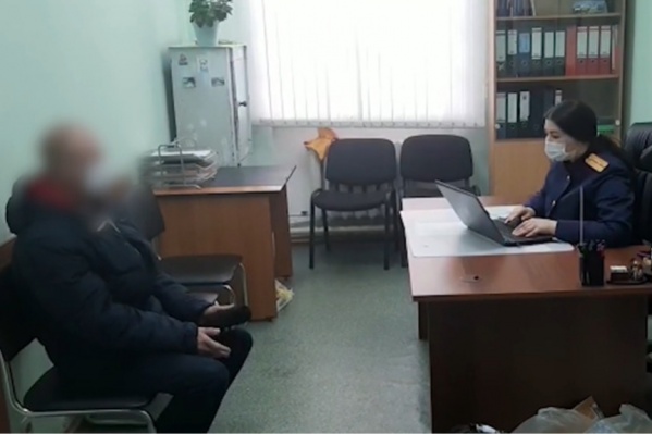 На допросе мужчина признался, что был сильно пьян и плохо помнит эпизод На допросе мужчина признался, что был сильно пьян и плохо помнит эпизод