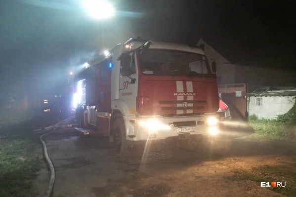 Пожарные работали по повышенному рангу Пожарные работали по повышенному рангу