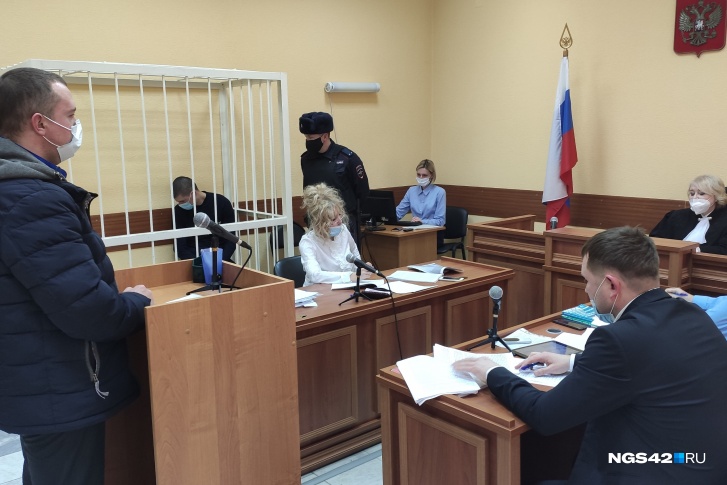 На суде предоставили показания сразу пять жильцов дома, где убили Веру Пехтелеву