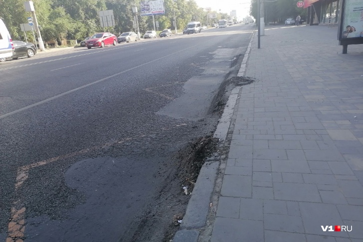 Асфальтовое море Волгограда волнуется уже не в первый раз Асфальтовое море Волгограда волнуется уже не в первый раз