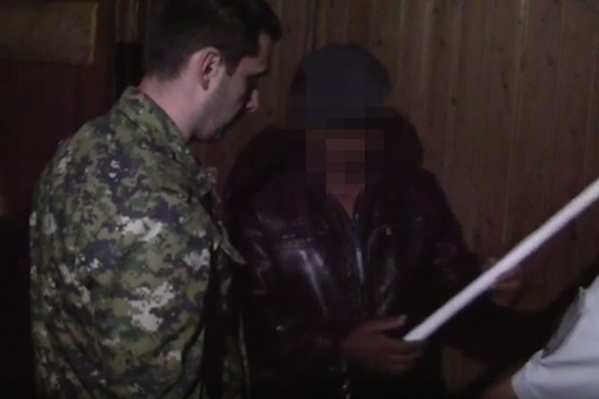 Сейчас подозреваемые находятся под стражей Сейчас подозреваемые находятся под стражей