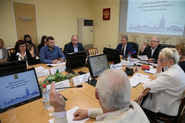 Морев выдвинул идею создания флага Архангельска на заседании Общественного совета