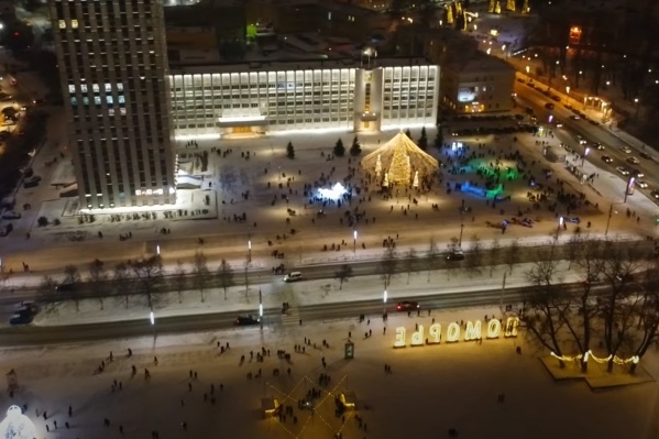 А вам нравится, как украсили Архангельск в этом году? А вам нравится, как украсили Архангельск в этом году?