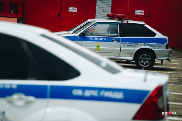 На место происшествия выехала ДПС На место происшествия выехала ДПС