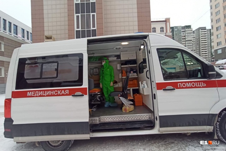 Врач-терапевт рассказала, что из-за ковида внезапных смертей по причине сосудистых заболеваний становится больше Врач-терапевт рассказала, что из-за ковида внезапных смертей по причине сосудистых заболеваний становится больше