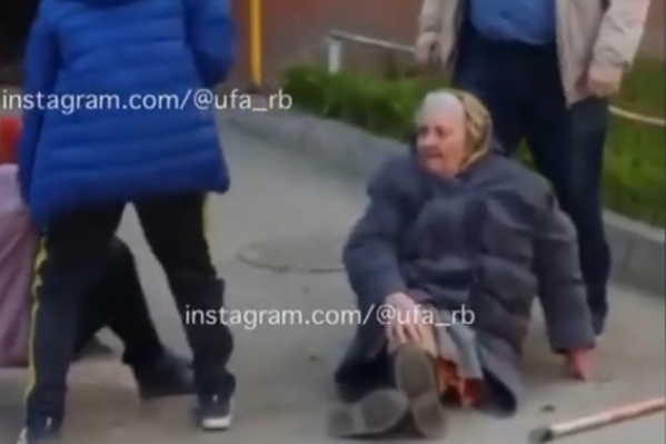Нападавшего уже установили полицейские Нападавшего уже установили полицейские