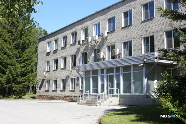 О появлении <a href="https://ngs.ru/text/health/2021/06/23/69986693/" class="_" target="_blank">индийского штамма</a> в Новосибирске говорили в конце июня. О бразильском пока информации не было О появлении <a href="https://ngs.ru/text/health/2021/06/23/69986693/" class="_" target="_blank">индийского штамма</a> в Новосибирске говорили в конце июня. О бразильском пока информации не было
