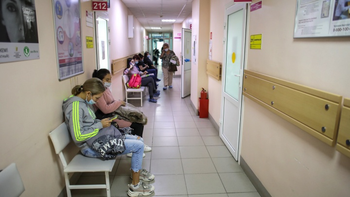 В Тюмени поликлиника выдала направление к врачу на протоколе о смерти