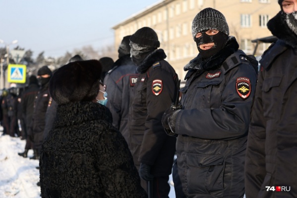 Силовики следили за участниками митинга, а те — за ними Силовики следили за участниками митинга, а те — за ними