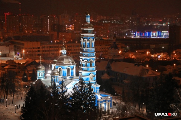 Собор Рождества Богородицы — один из самых красивых храмов Уфы Собор Рождества Богородицы — один из самых красивых храмов Уфы