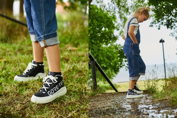 Выглядеть стильно, как мама? В паре из новой коллекции ECCO STREET TRAY Kids это легко! Выглядеть стильно, как мама? В паре из новой коллекции ECCO STREET TRAY Kids это легко!
