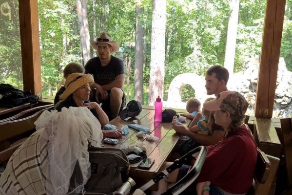 Австралийские фермеры продолжают бороться за право остаться в России и открыть ферму на Алтае