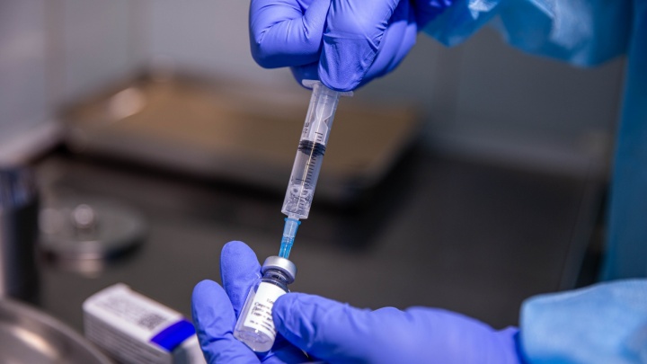 В Курганскую область направили 20 тысяч доз вакцины «Спутник Лайт»