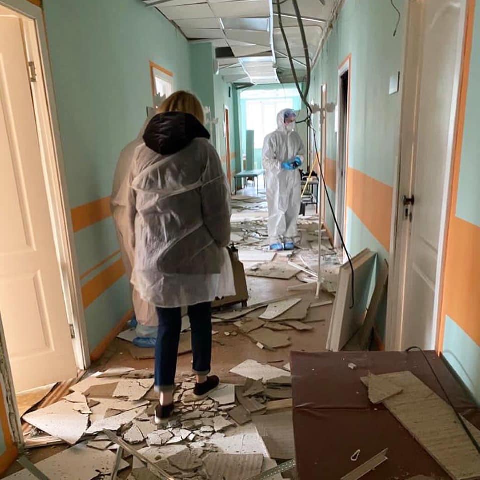 То, как выглядела больница внутри, показала в день взрыва первый вице-губернатор Ирина Гехт
