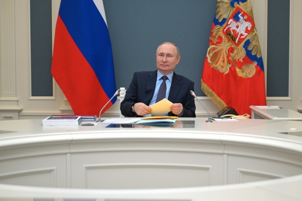 Путин попросил изучить подзаконные акты Путин попросил изучить подзаконные акты