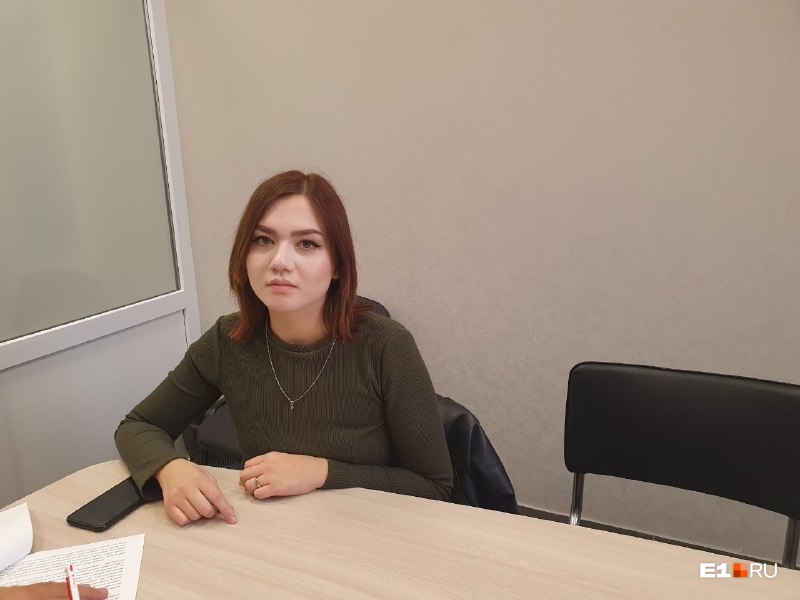 На Урале 19-летняя студентка «устроилась» на работу тайным покупателем и оказалась должна миллион