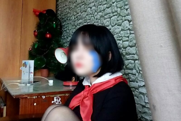 Девушке было 15 лет Девушке было 15 лет