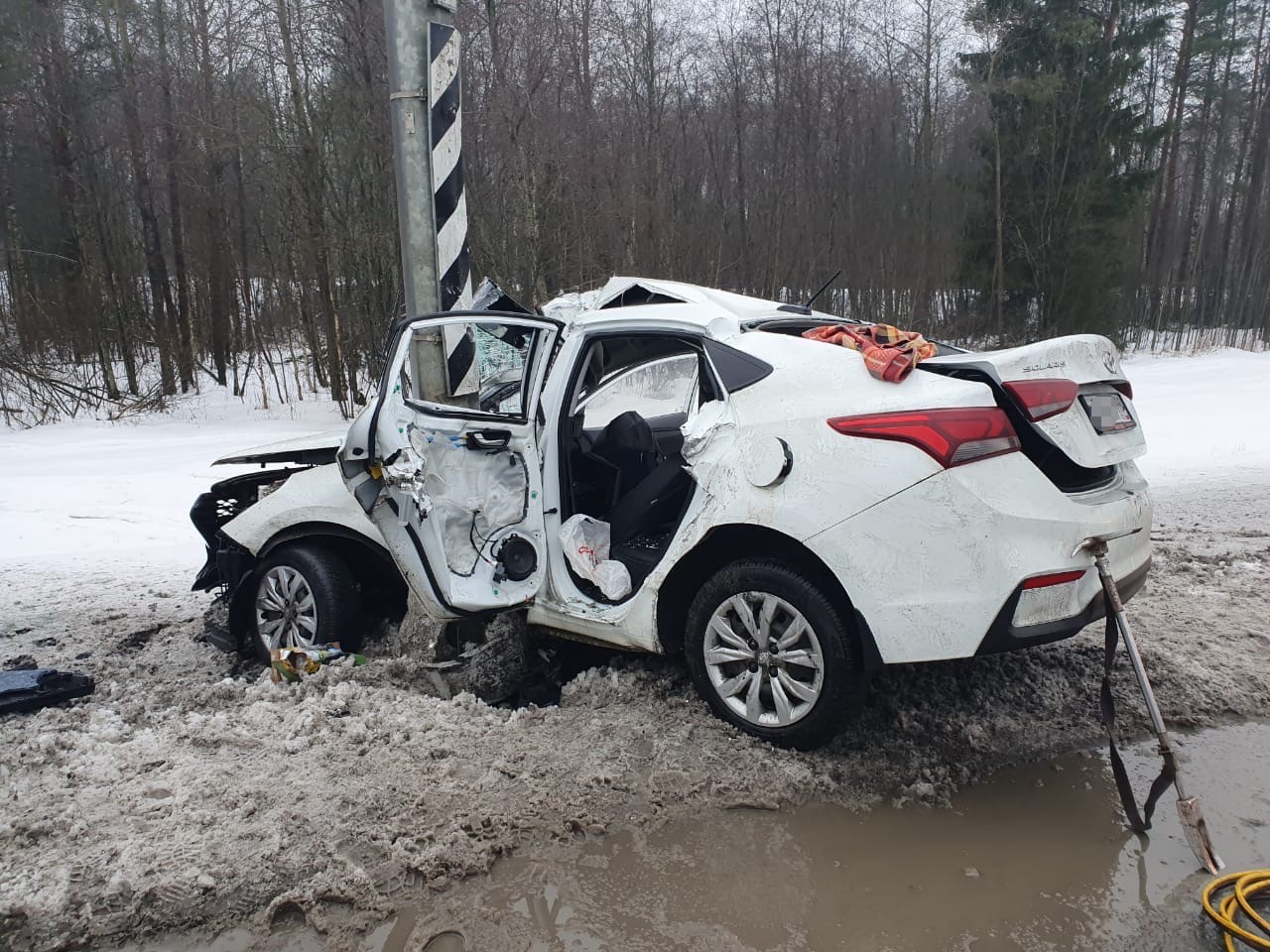 Первое смертельное ДТП в новом году: у «Меги Парнас» «Солярис» намотало на  столб | 01.01.2021 | Санкт-Петербург - БезФормата