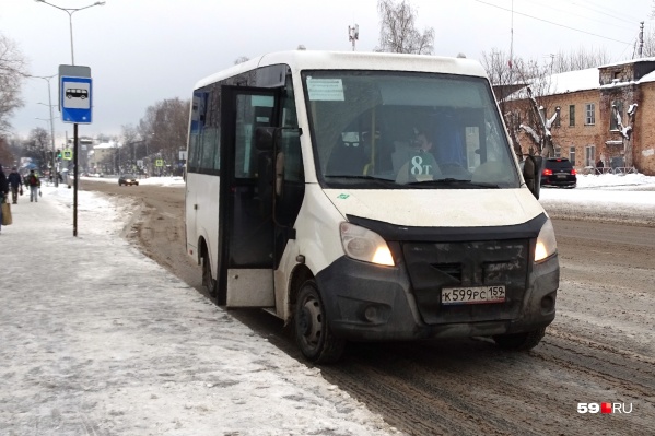 На маршруте 8т работают автобусы малого класса<br> На маршруте 8т работают автобусы малого класса<br>