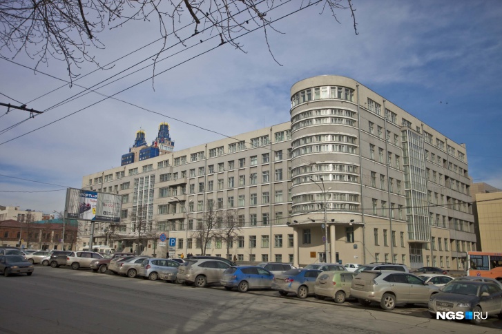Новые ограничения затронут общепит и массовые мероприятия Новые ограничения затронут общепит и массовые мероприятия