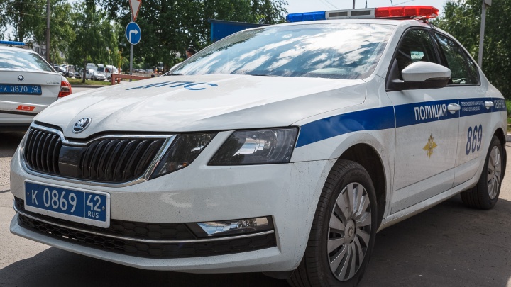 В ГИБДД рассказали подробности аварии, из-за которой перекрыли участок трассы в Кузбассе