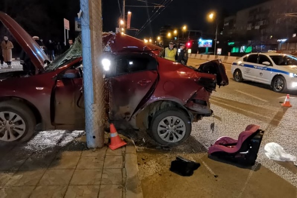 Трагедия произошла поздно ночью на Красном проспекте Трагедия произошла поздно ночью на Красном проспекте