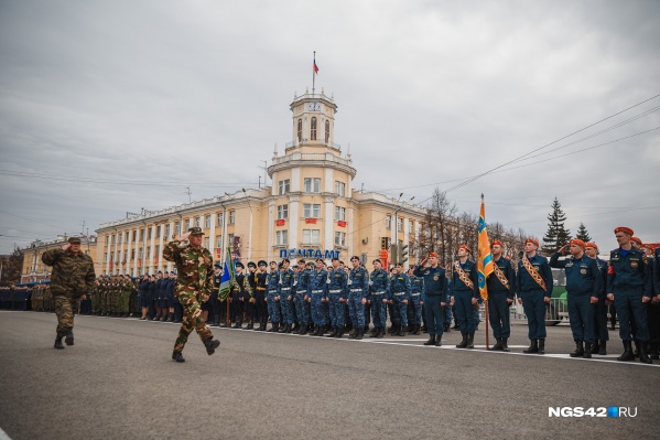 Праздничные мероприятия на площади Советов в Кемерово начнутся <nobr class="_">9 мая</nobr> в 10:00 Праздничные мероприятия на площади Советов в Кемерово начнутся <nobr class="_">9 мая</nobr> в 10:00
