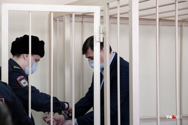 Олег Извеков будет в СИЗО минимум до <nobr class="_">17 апреля</nobr> Олег Извеков будет в СИЗО минимум до <nobr class="_">17 апреля</nobr>