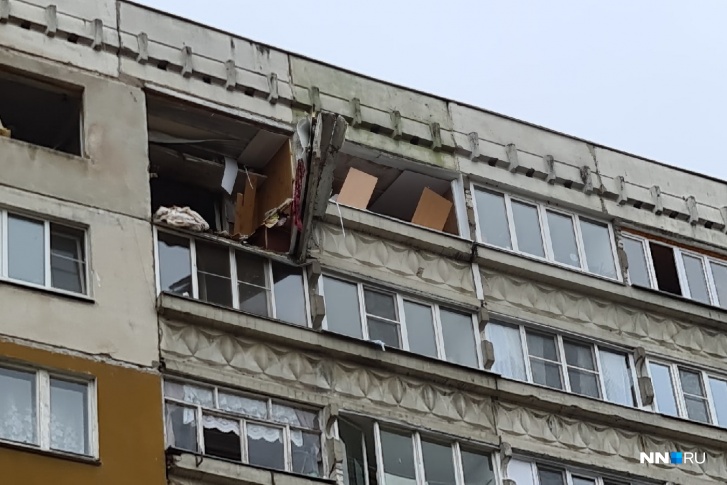 Взрыв произошел на девятом этаже панельного дома