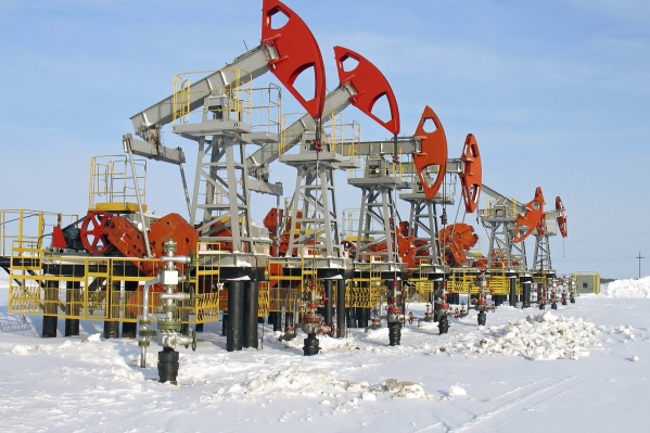 В Югре, бюджет которой на 70% состоит из «нефтяных» доходов, в 2020 году <a href="https://86.ru/text/business/2021/01/22/69717151/" class="_ io-leave-page" target="_blank">рекордно снизилась добыча нефти — на 10,7%.</a> В Югре, бюджет которой на 70% состоит из «нефтяных» доходов, в 2020 году <a href="https://86.ru/text/business/2021/01/22/69717151/" class="_ io-leave-page" target="_blank">рекордно снизилась добыча нефти — на 10,7%.</a>