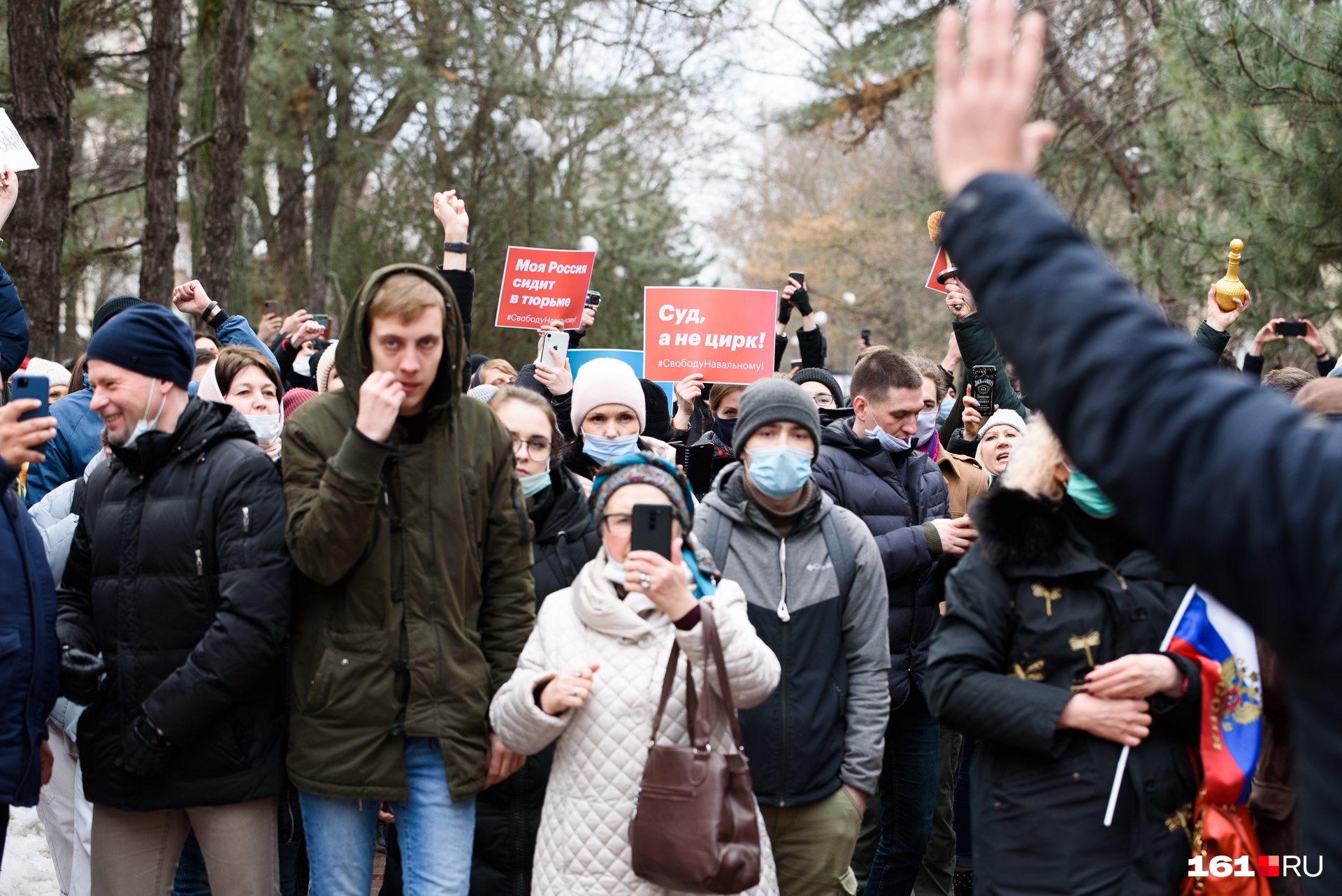 Часть Пушкинской перекрыли. Не все желающие смогли попасть к публичной библиотеке Часть Пушкинской перекрыли. Не все желающие смогли попасть к публичной библиотеке