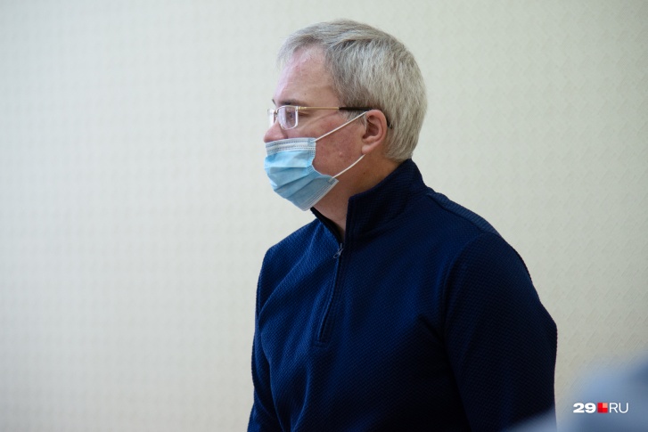 Сергея Родионова уже признали виновным в получении взяток на сумму более <nobr class="_">8,5 миллиона</nobr> рублей Сергея Родионова уже признали виновным в получении взяток на сумму более <nobr class="_">8,5 миллиона</nobr> рублей