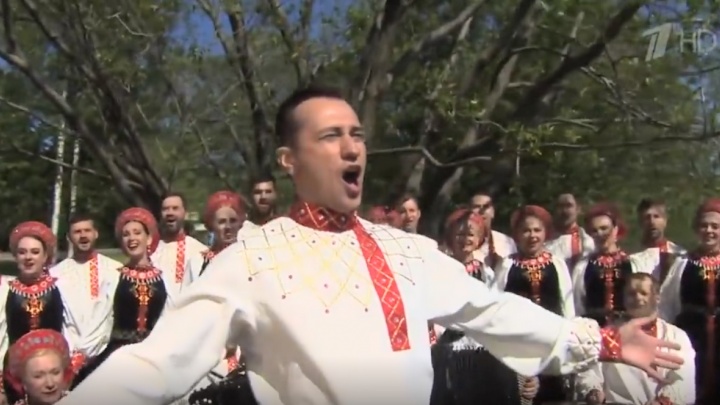 Омский хор, спевший про Ведьмака, снова показали на Первом канале