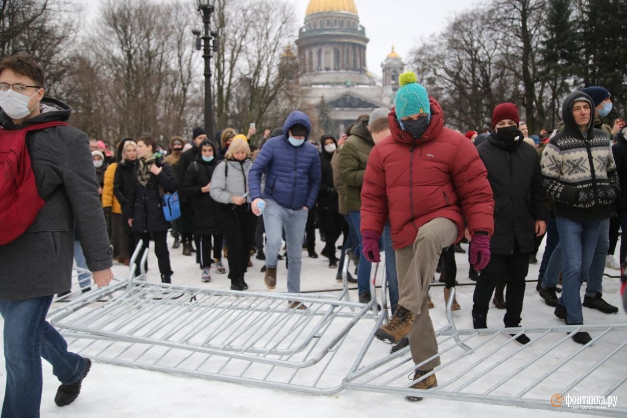 Не все заборы сегодня устояли Не все заборы сегодня устояли