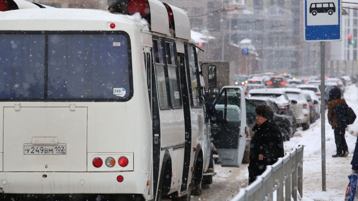 Автобусы, которые появились на одном из маршрутов в Уфе, принадлежат фирме, связанной с главой МВД Владимиром Колокольцевым