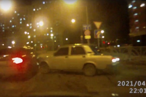 В ДТП пострадали только автомобили В ДТП пострадали только автомобили
