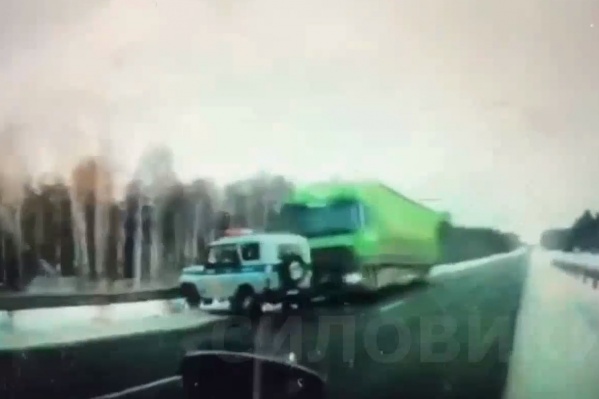 Столкновение двух машин привело к смерти одного из водителей Столкновение двух машин привело к смерти одного из водителей