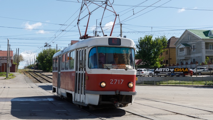 «Не сработала карта»: в Волгограде кондуктор высадила ребенка-инвалида из трамвая