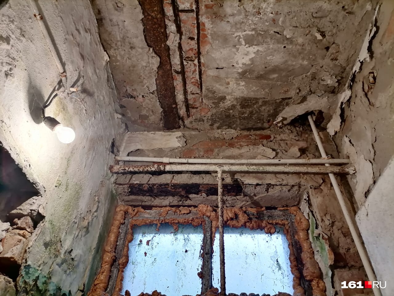 А это окно в ванной комнате А это окно в ванной комнате