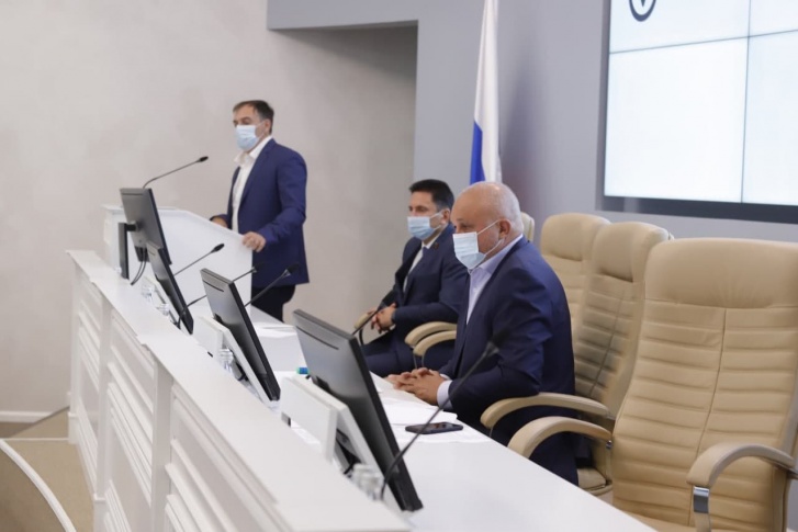 В администрации правительства обсудили ситуацию с коронавирусом в регионе В администрации правительства обсудили ситуацию с коронавирусом в регионе