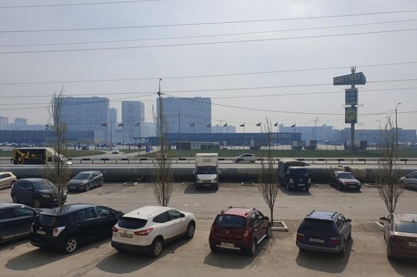 Смог в городе заметен невооруженным глазом. Вы видите эту дымку? Это район Мельникайте Смог в городе заметен невооруженным глазом. Вы видите эту дымку? Это район Мельникайте