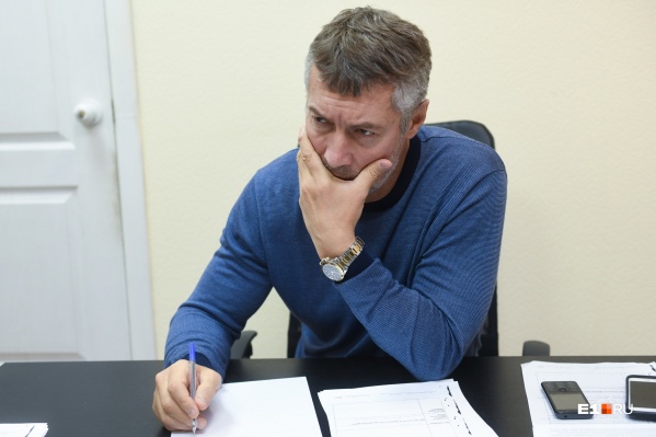 Ройзман ответил тем, кто говорит: «Вам не нравится? Уезжайте» Ройзман ответил тем, кто говорит: «Вам не нравится? Уезжайте»