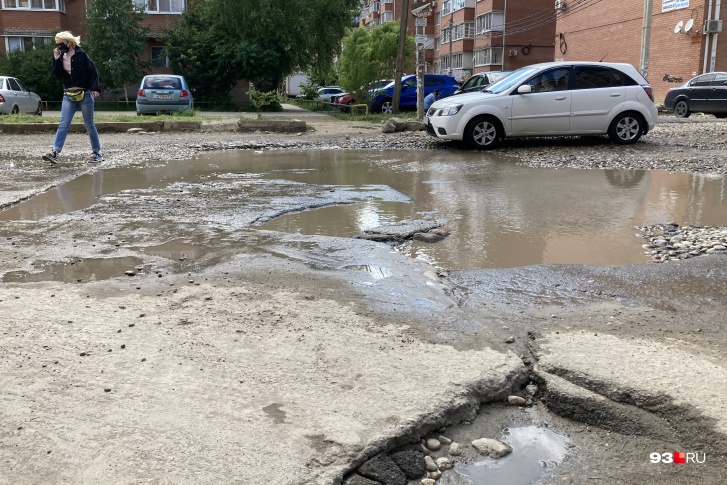 Краснодарские таксисты категорически не любят брать заказы в поселок Российский и Музыкальный микрорайон Краснодарские таксисты категорически не любят брать заказы в поселок Российский и Музыкальный микрорайон
