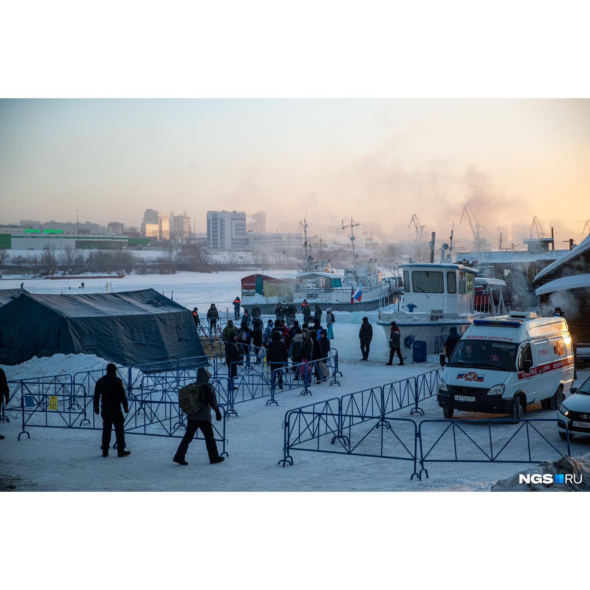 Медики тоже были наготове Медики тоже были наготове