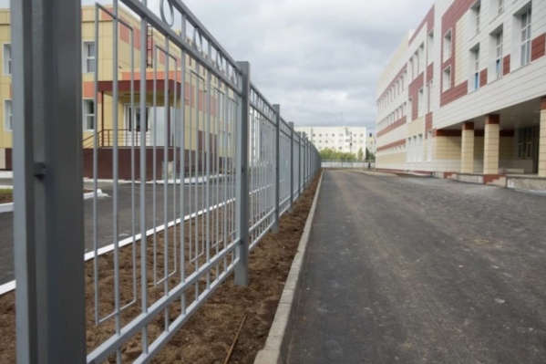 В Сургуте закончили строительство второй в этом году школы В Сургуте закончили строительство второй в этом году школы