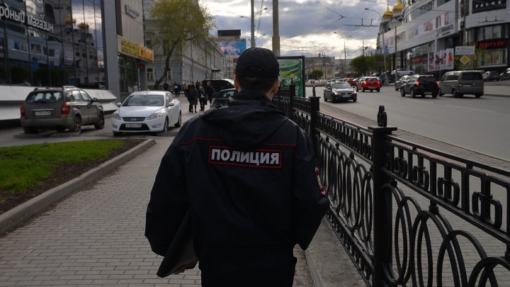 Правда, что полиция останавливает машины, чтобы выловить призывников? Ответ МВД России