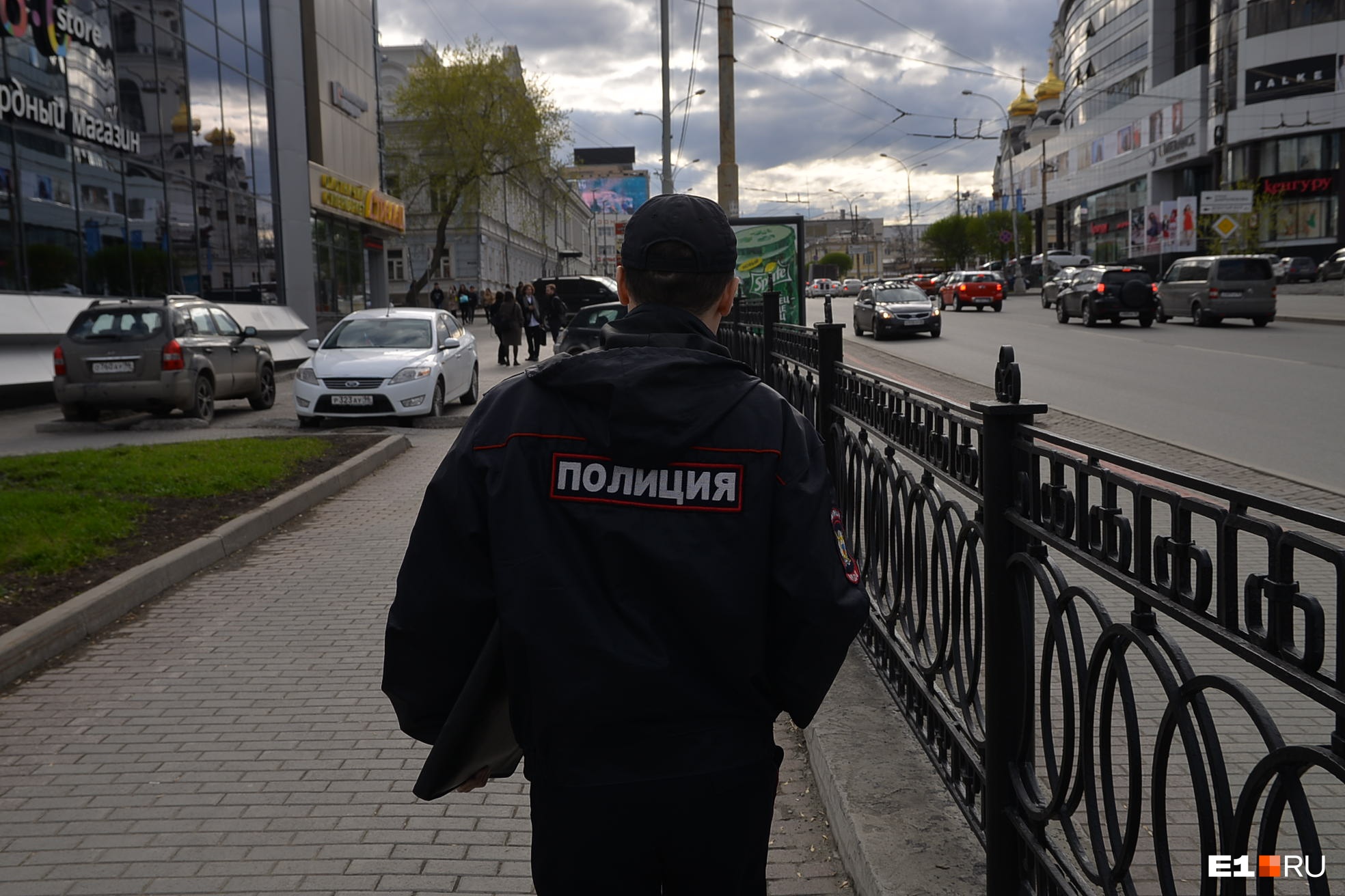 Двух школьниц из Екатеринбурга, найденных в Челябинске, положили в больницу