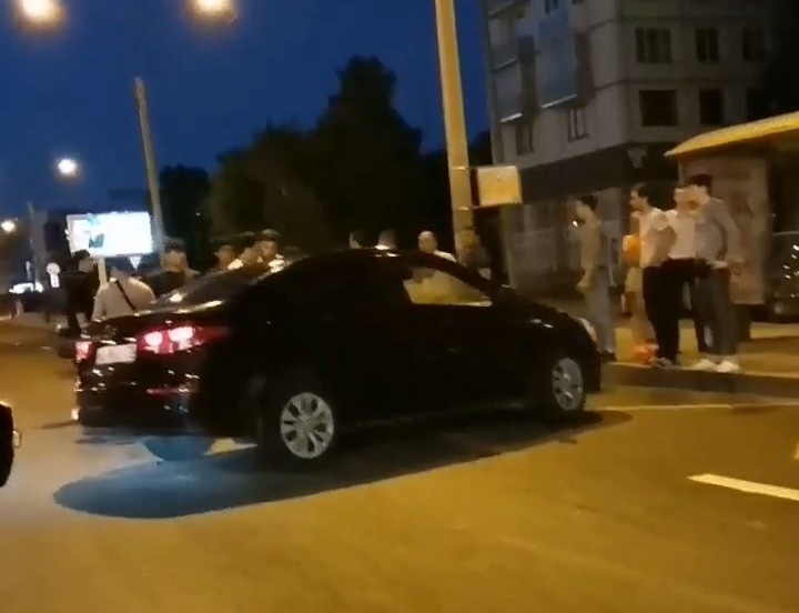 Скриншот видео из группы <a href="https://vk.com/wall-68471405_15351589" class="io-leave-page _" target="_blank">«ДТП и ЧП | Санкт-Петербург»</a>