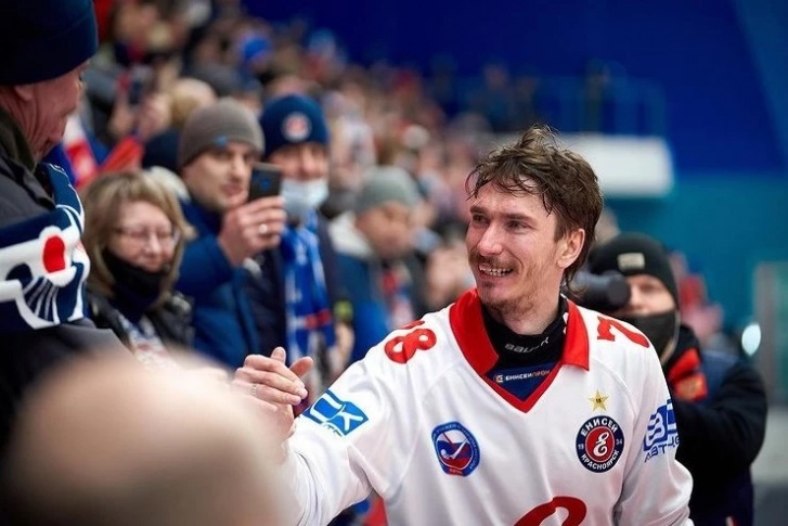Хоккей с мячом ишкельдин что случилось. Смотреть фото Хоккей с мячом ишкельдин что случилось. Смотреть картинку Хоккей с мячом ишкельдин что случилось. Картинка про Хоккей с мячом ишкельдин что случилось. Фото Хоккей с мячом ишкельдин что случилось