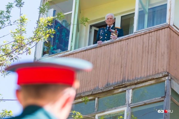 9 Мая самарцы смогут почтить память ветеранов на дому, разместив портреты на окнах или балконах 9 Мая самарцы смогут почтить память ветеранов на дому, разместив портреты на окнах или балконах